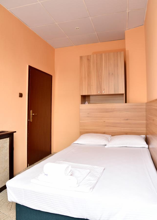 Hotel Cascade Pleven Exterior photo